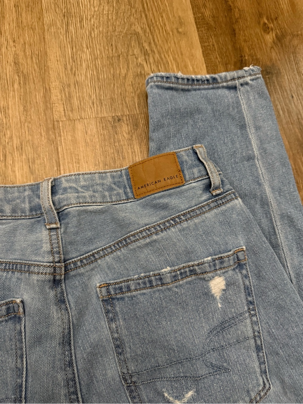 American Eagle Mom Jean - Picture 8 of 8